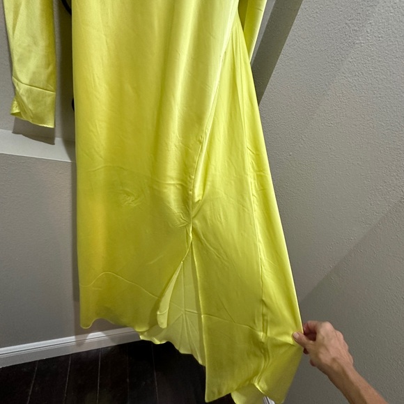 Express Yellow Satin Maxi Dress Large - Picture 8 of 8